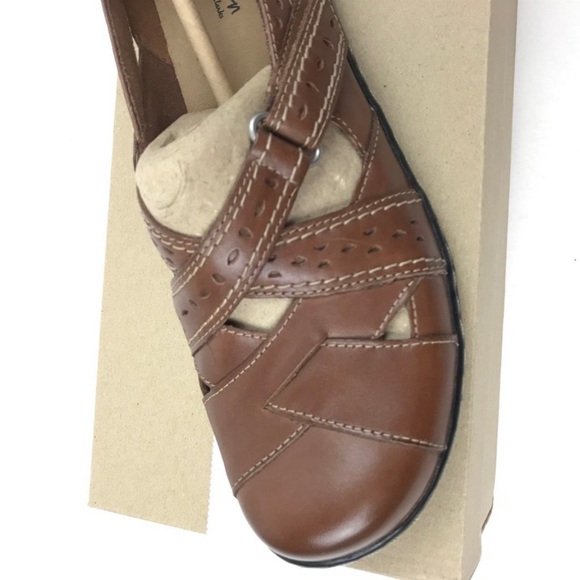 Clarks Collection - Picture 3 of 5